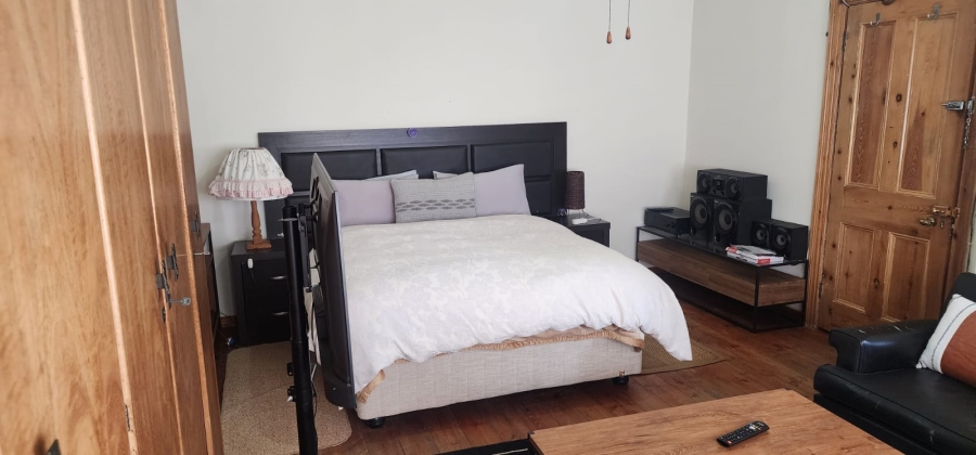 5 Bedroom Property for Sale in Heilbron Free State